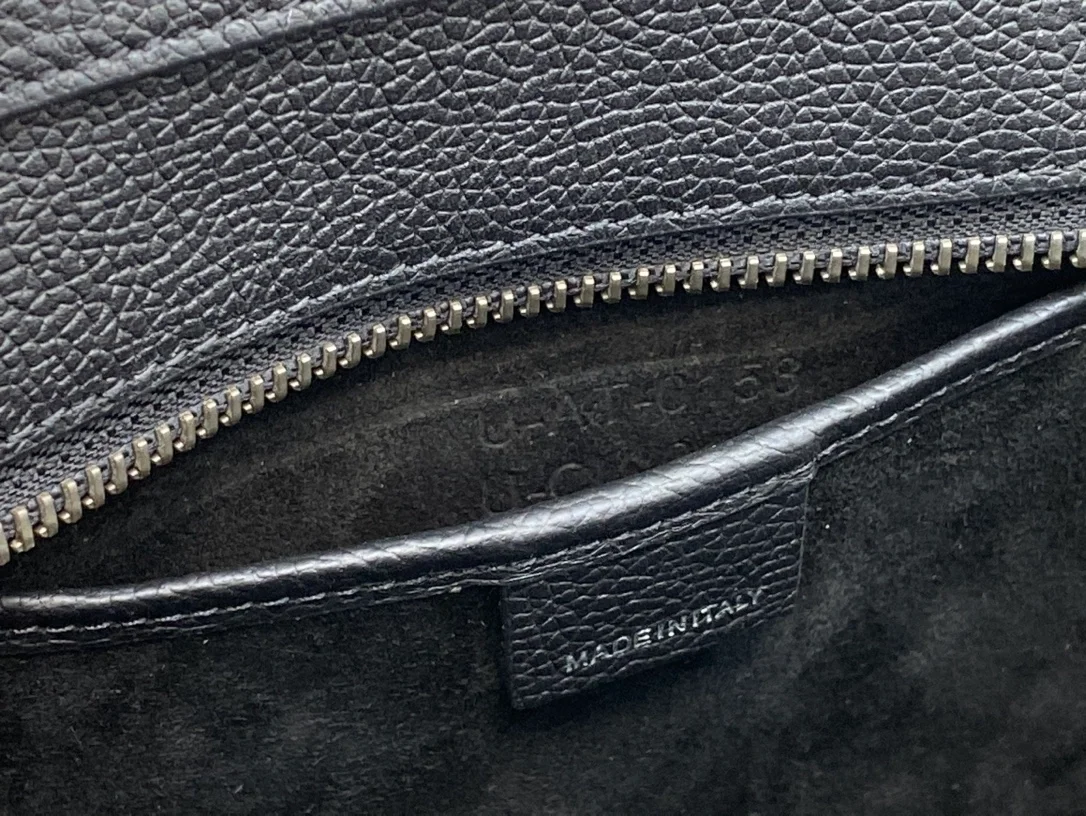 셀린느 나노 러기지백 드럼 카프스킨 실버블랙