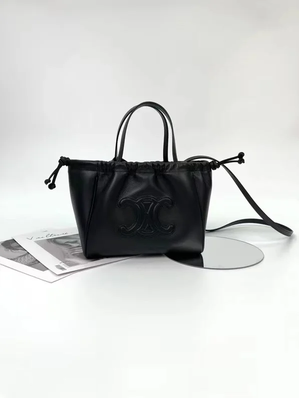 셀린느 드로우스트링 카바스 스몰 백 블랙