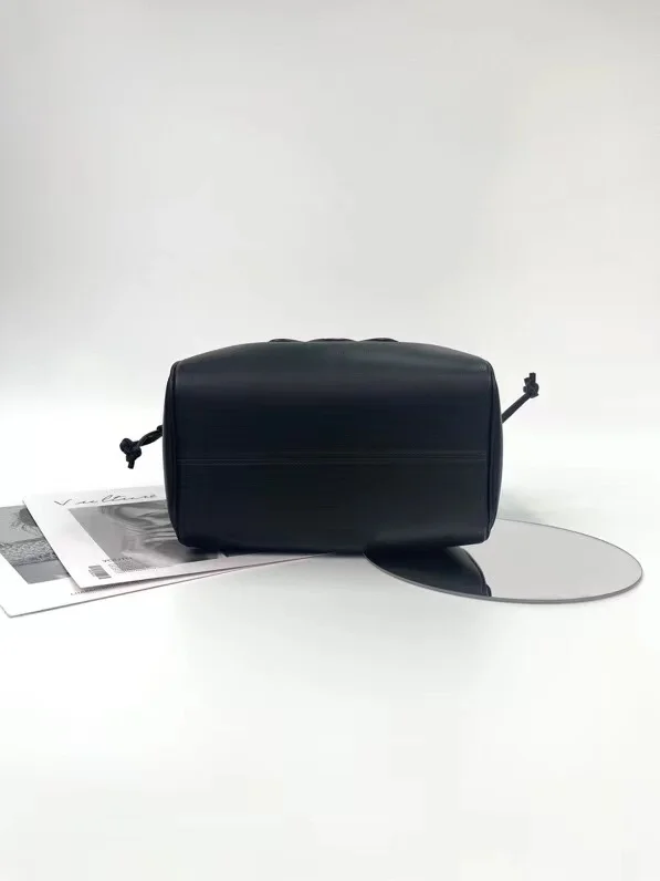 셀린느 드로우스트링 카바스 스몰 백 블랙