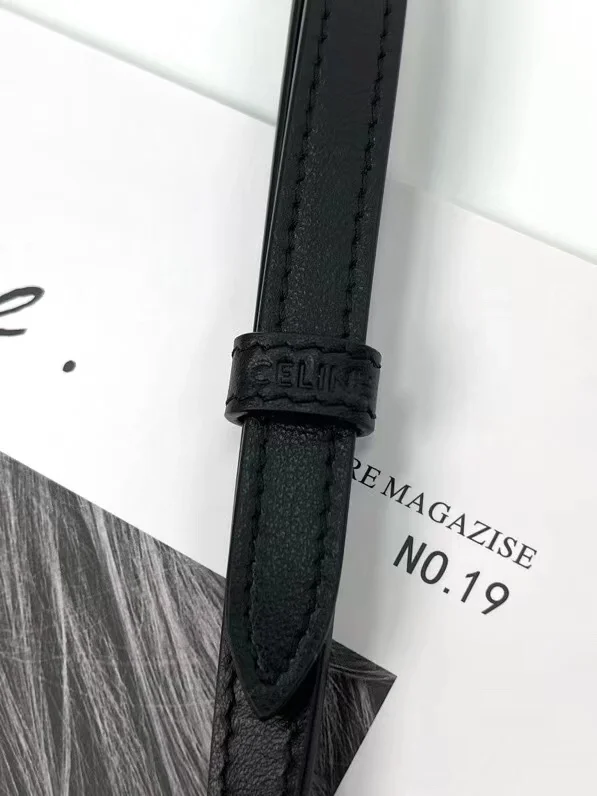 셀린느 드로우스트링 카바스 스몰 백 블랙