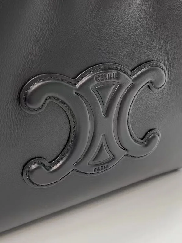 셀린느 드로우스트링 카바스 스몰 백 블랙