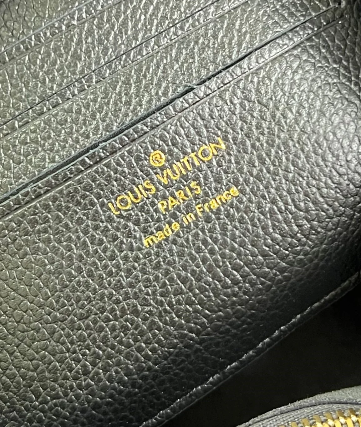 루이비통 아이비 체인 지갑 M82154