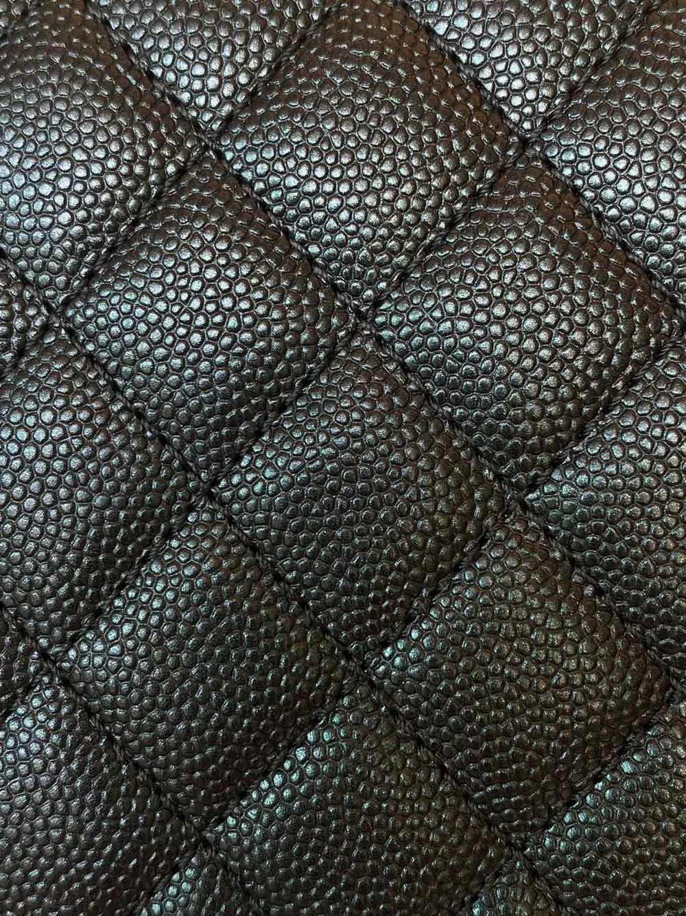 샤넬 보이백 미디움 캐비어 블랙