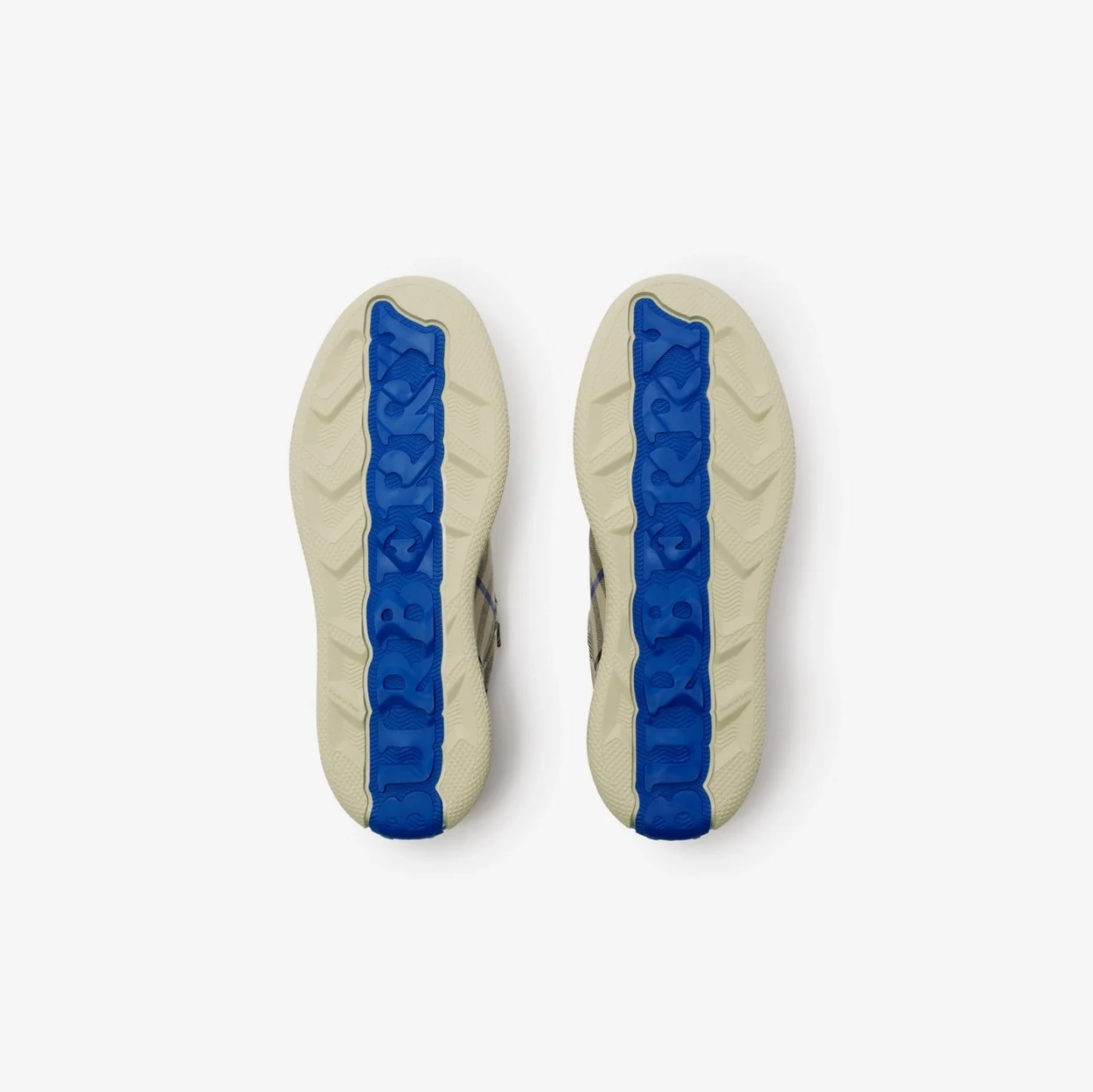 버버리 체크 테라스 스니커즈 라이큰 체크