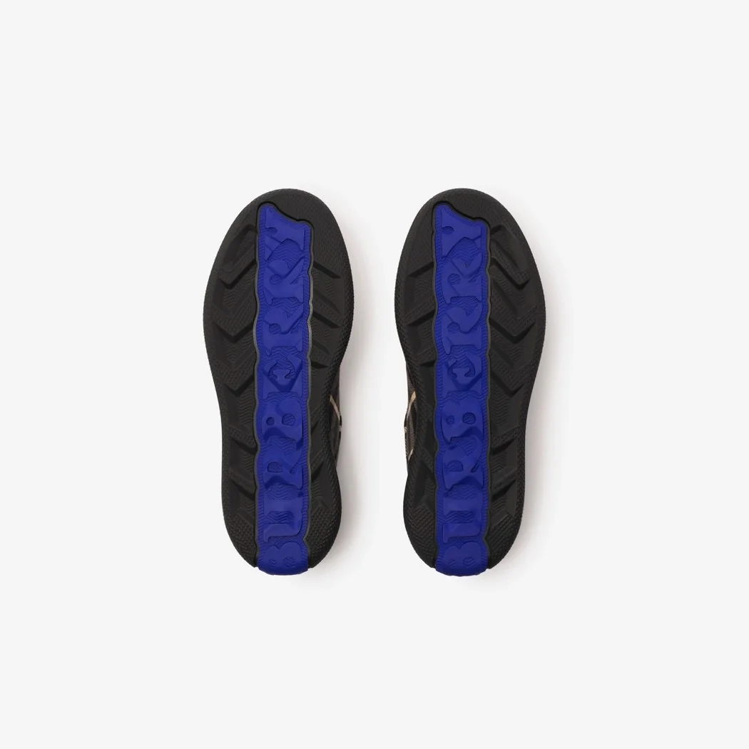 버버리 체크 테라스 스니커즈 블랙 체크