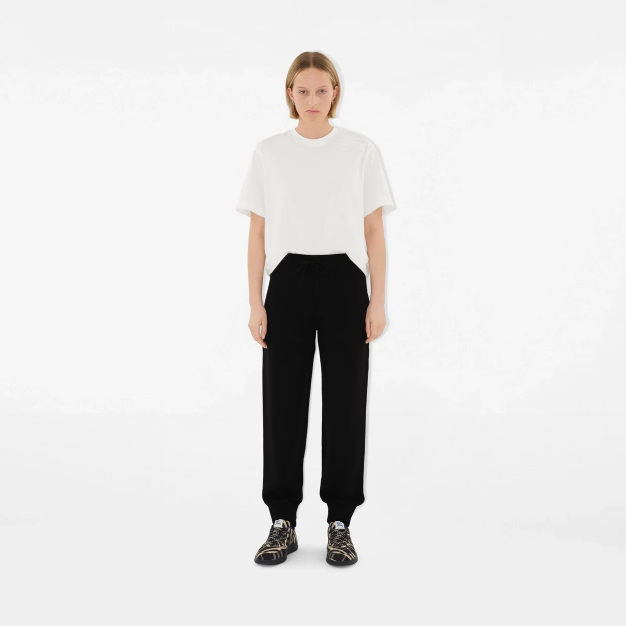 버버리 체크 테라스 스니커즈 블랙 체크