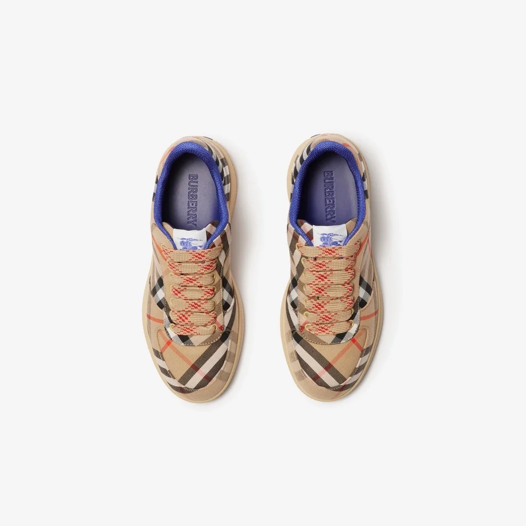 버버리 체크 테라스 스니커즈 샌드