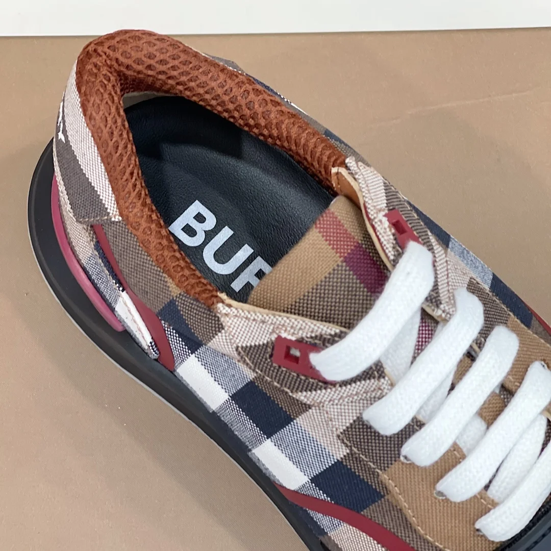 버버리 체크 버치 브라운 스니커즈