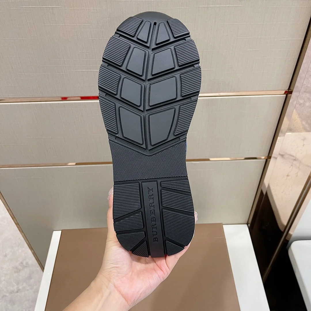 버버리 체크 레더 스니커즈 블루