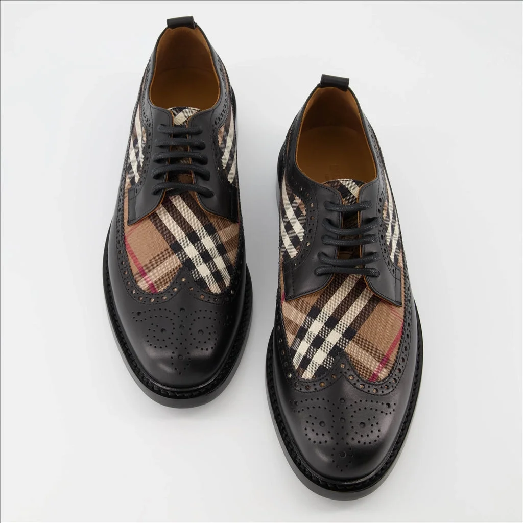 버버리 체크 더비 로퍼 블랙