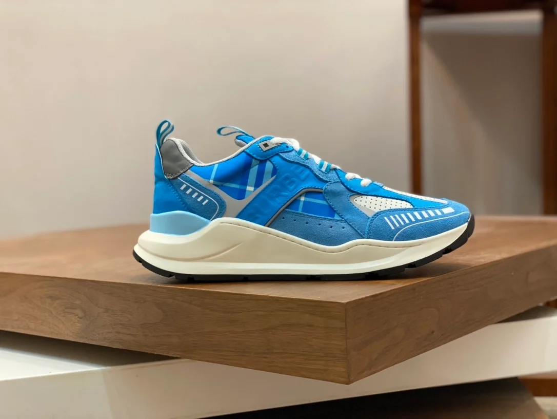 버버리 레더 앤 체크 스니커즈 블루