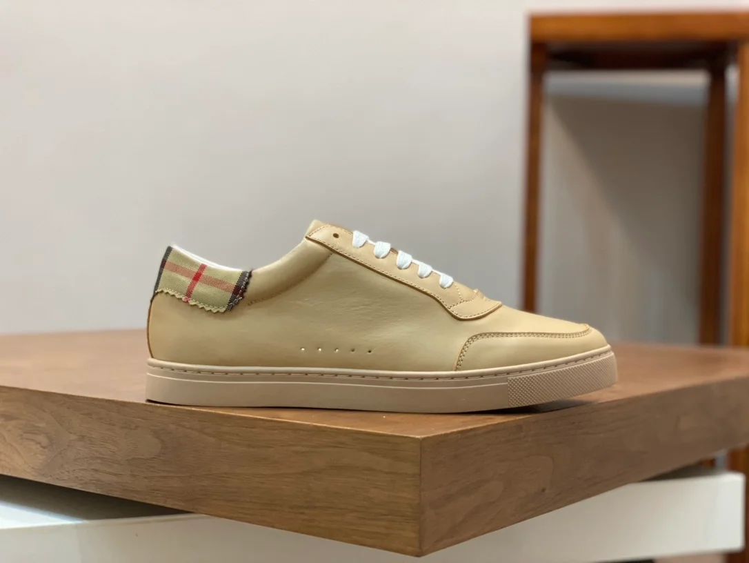 버버리 아카이브 베이지 코튼 스니커즈