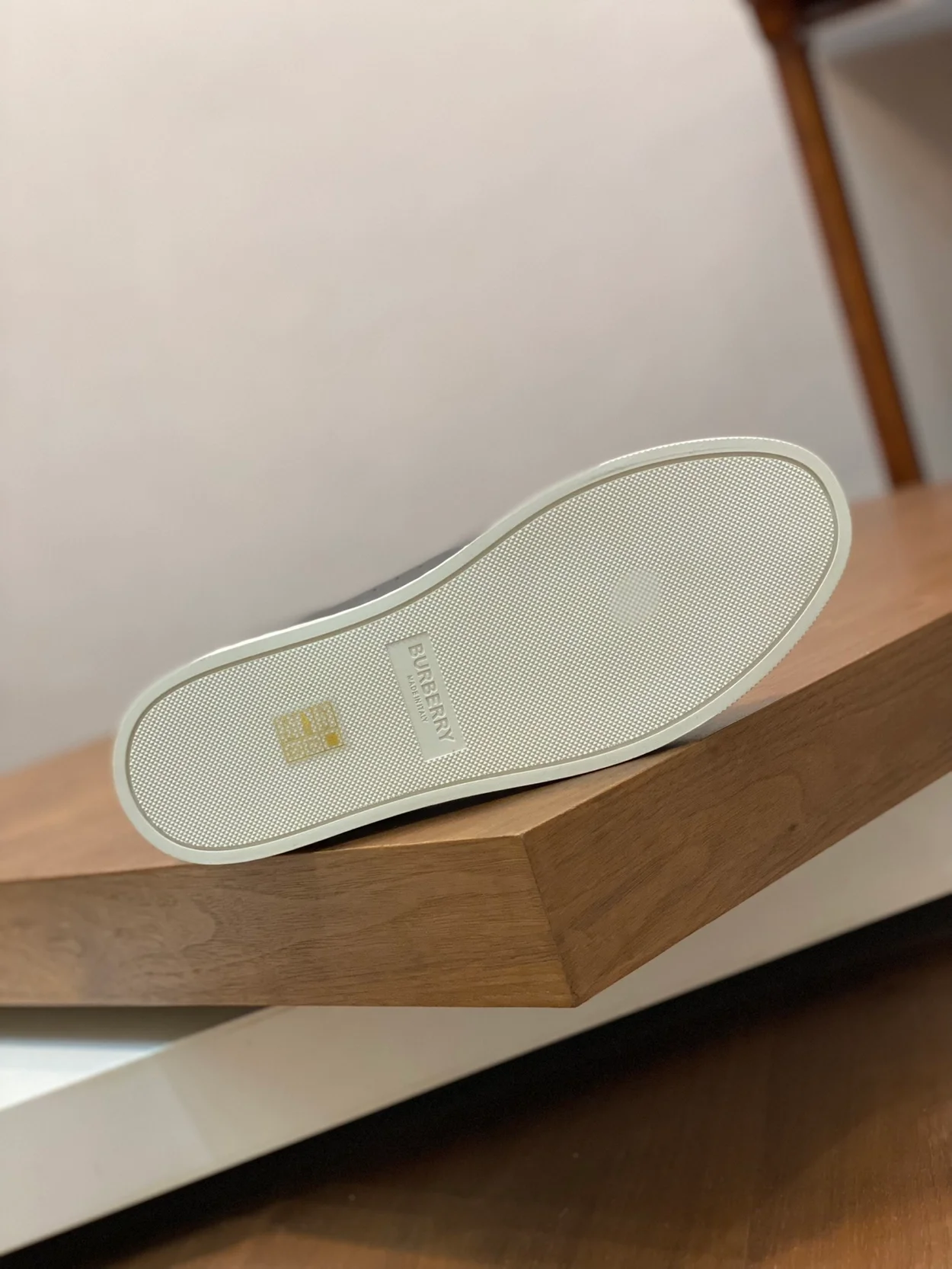 버버리 빈티지 레더 체크 코튼 스니커즈