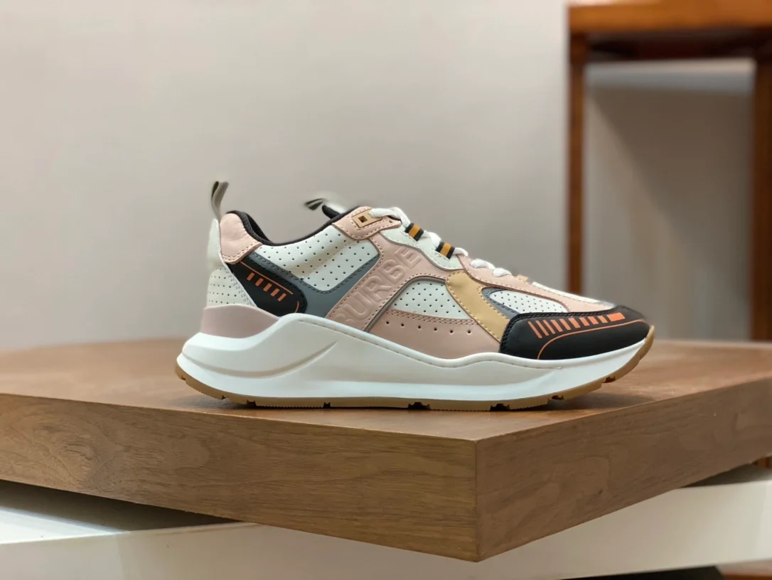 버버리 sean 로우 청키 스니커즈