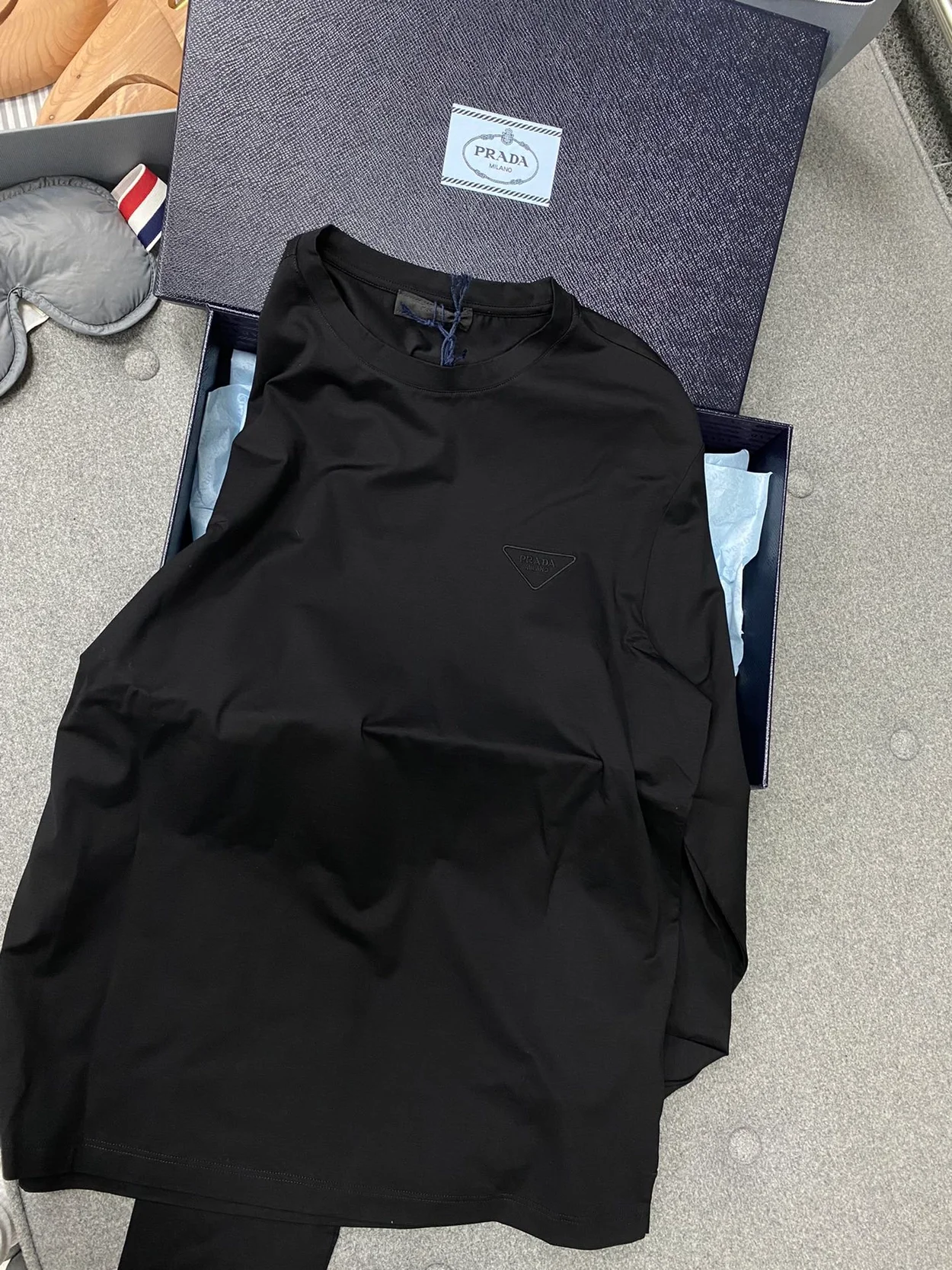 프라다 스트레치 코튼 티셔츠 블랙