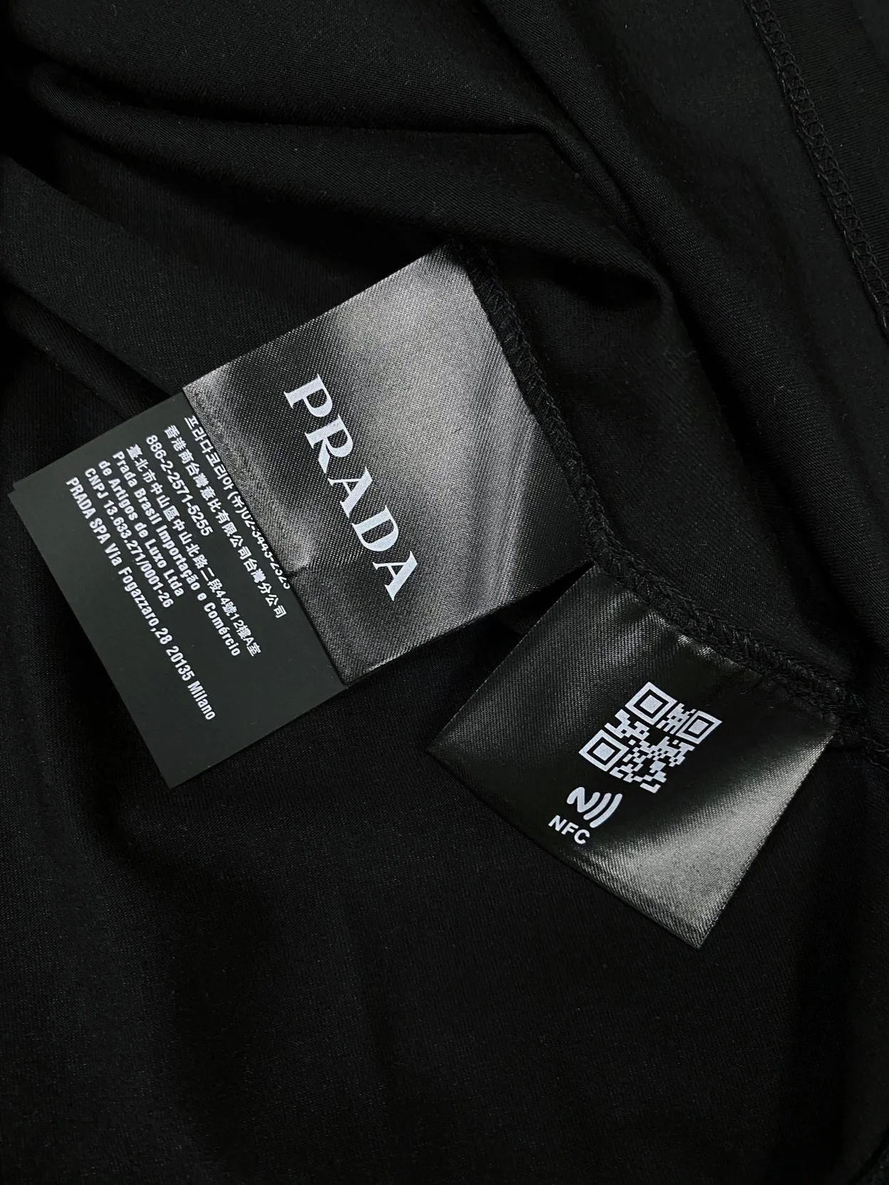 프라다 스트레치 코튼 티셔츠 블랙