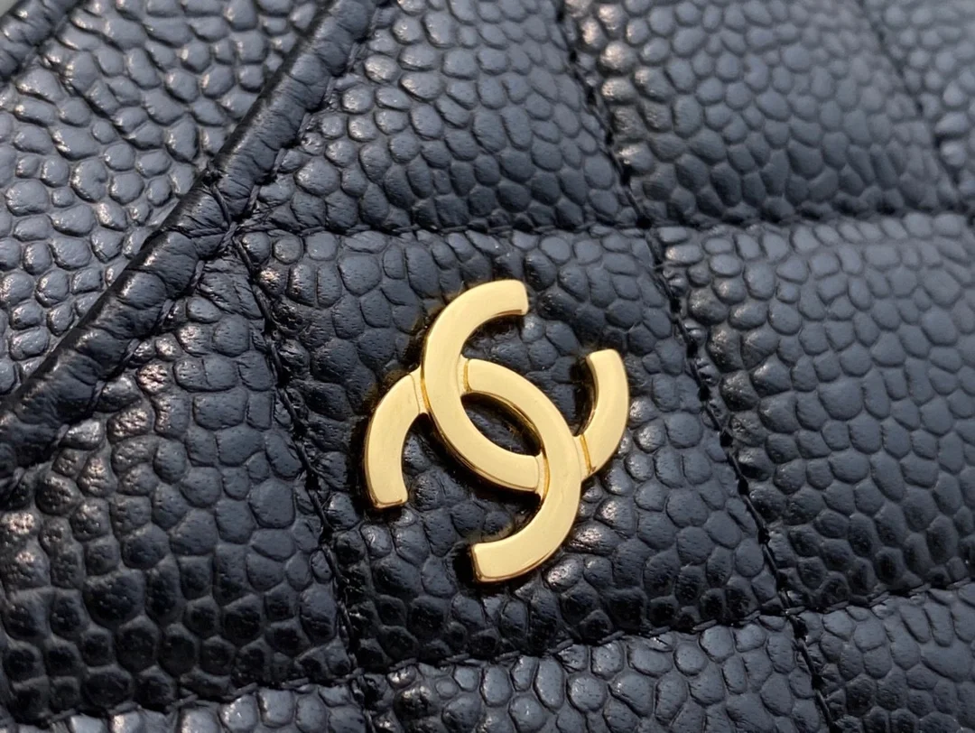 샤넬 클래식 카드 홀더 블랙 골드