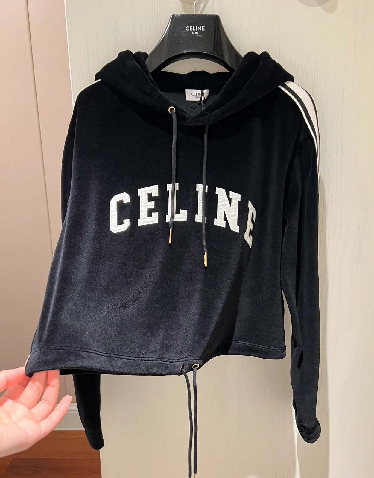 셀린느 벨벳 저지 크롭 후디