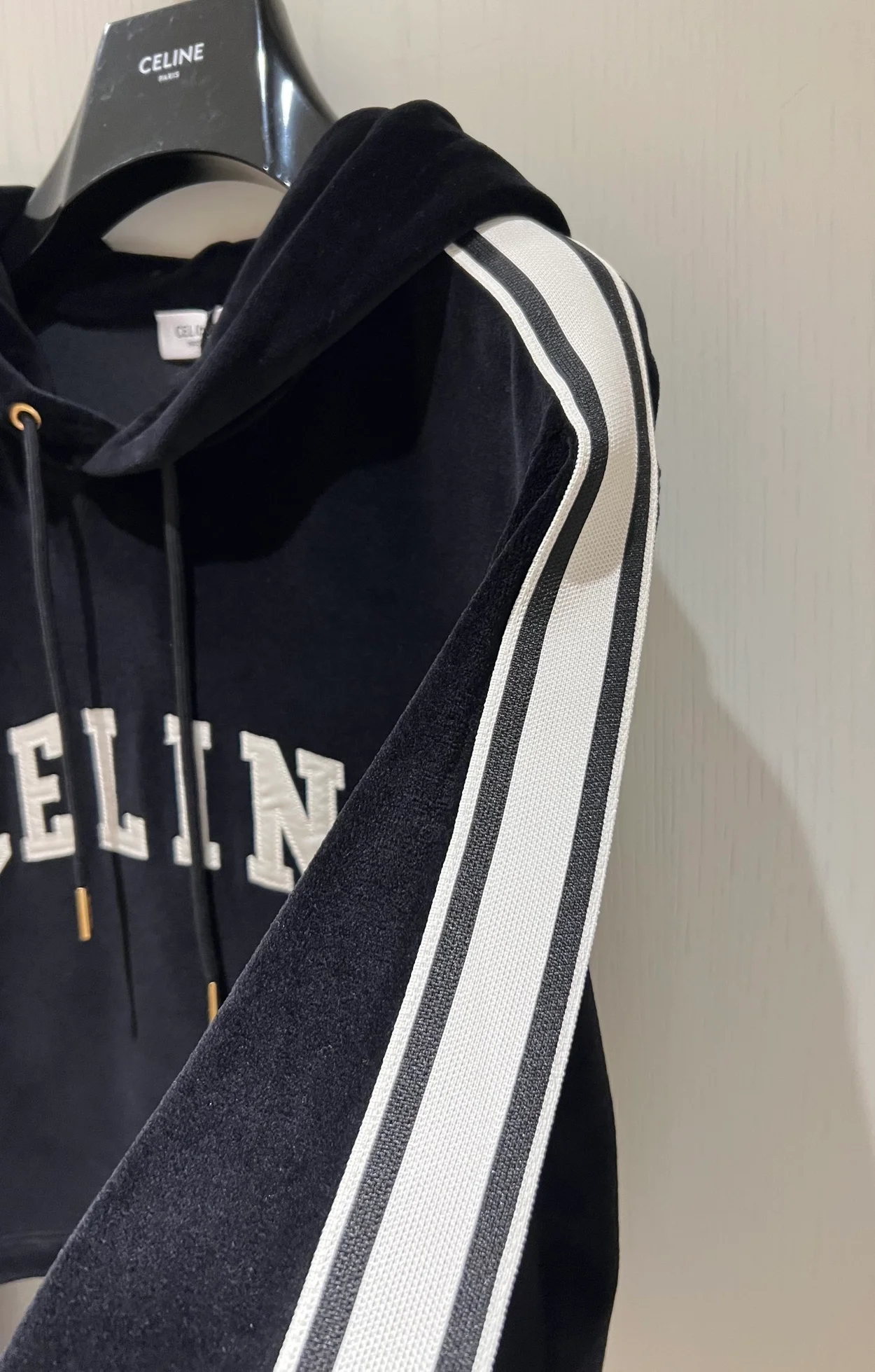 셀린느 벨벳 저지 크롭 후디