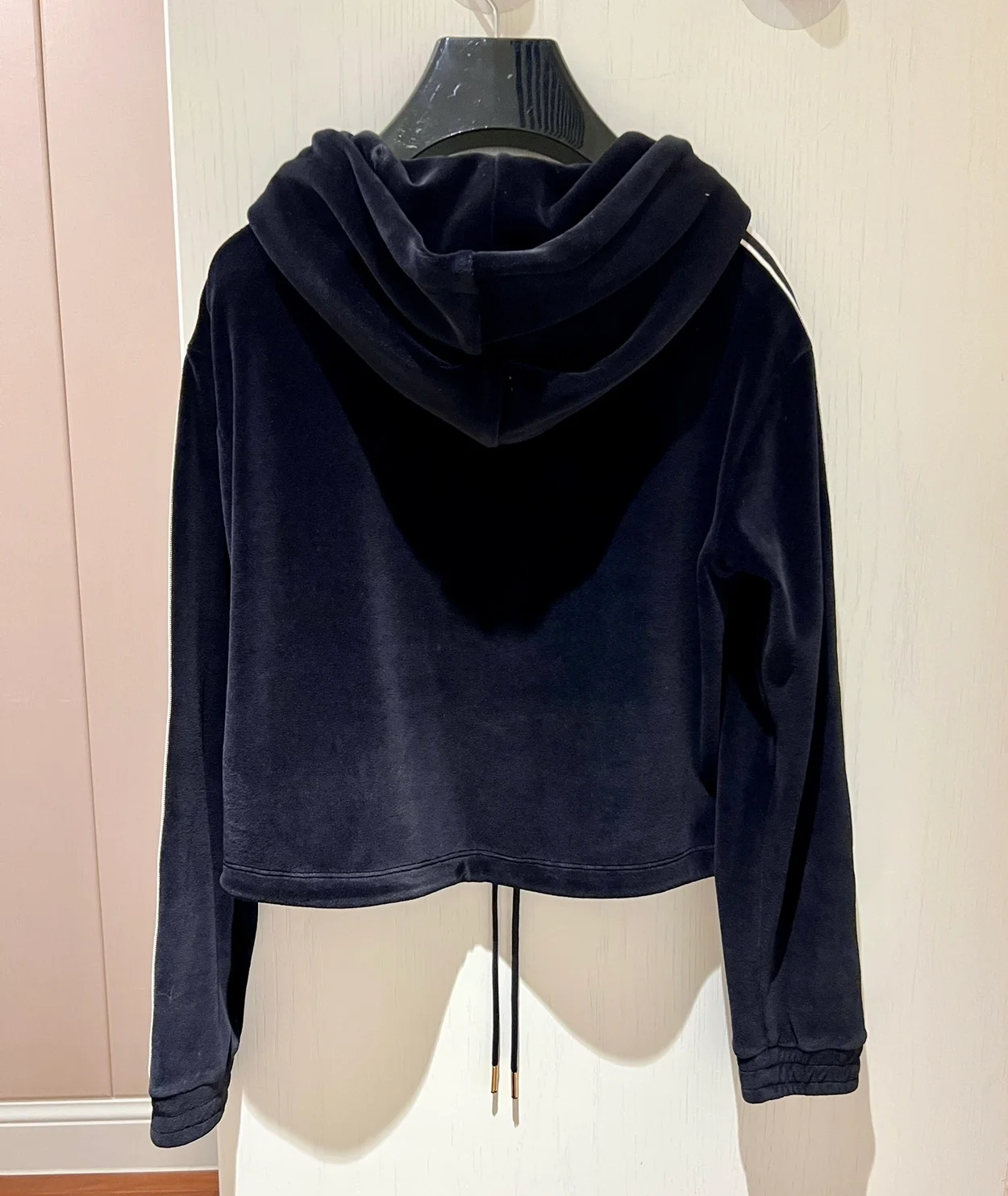 셀린느 벨벳 저지 크롭 후디