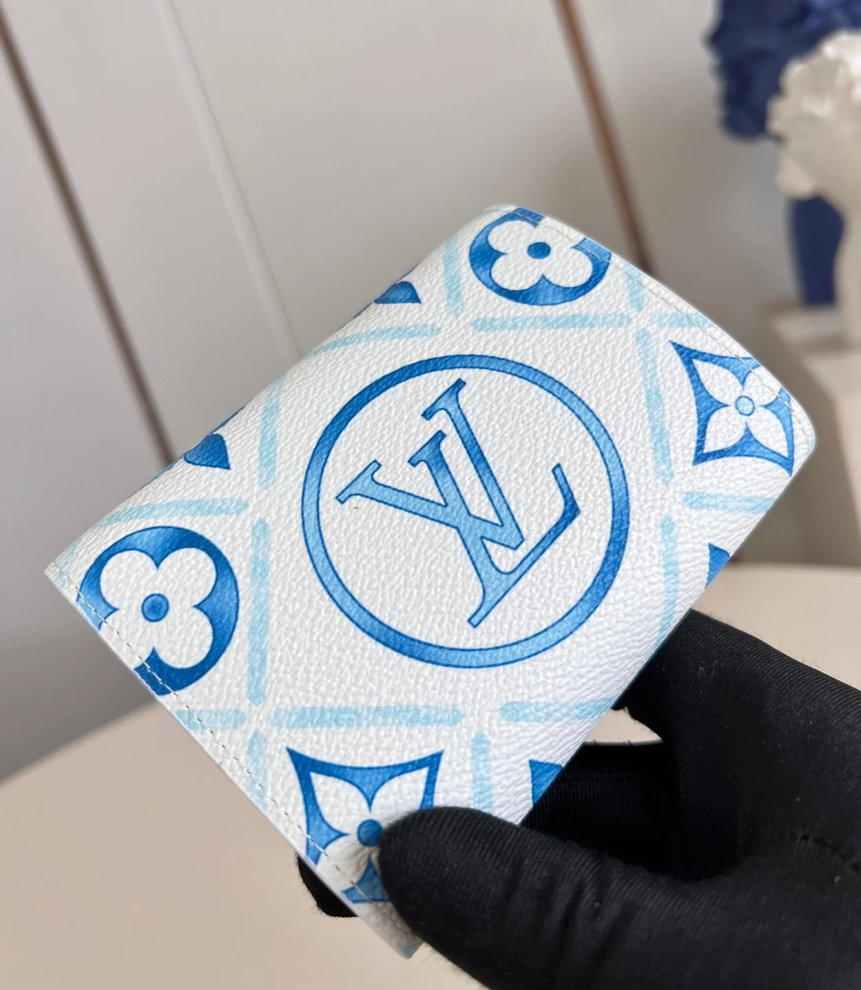 루이비통 빅토린 월릿 M83623