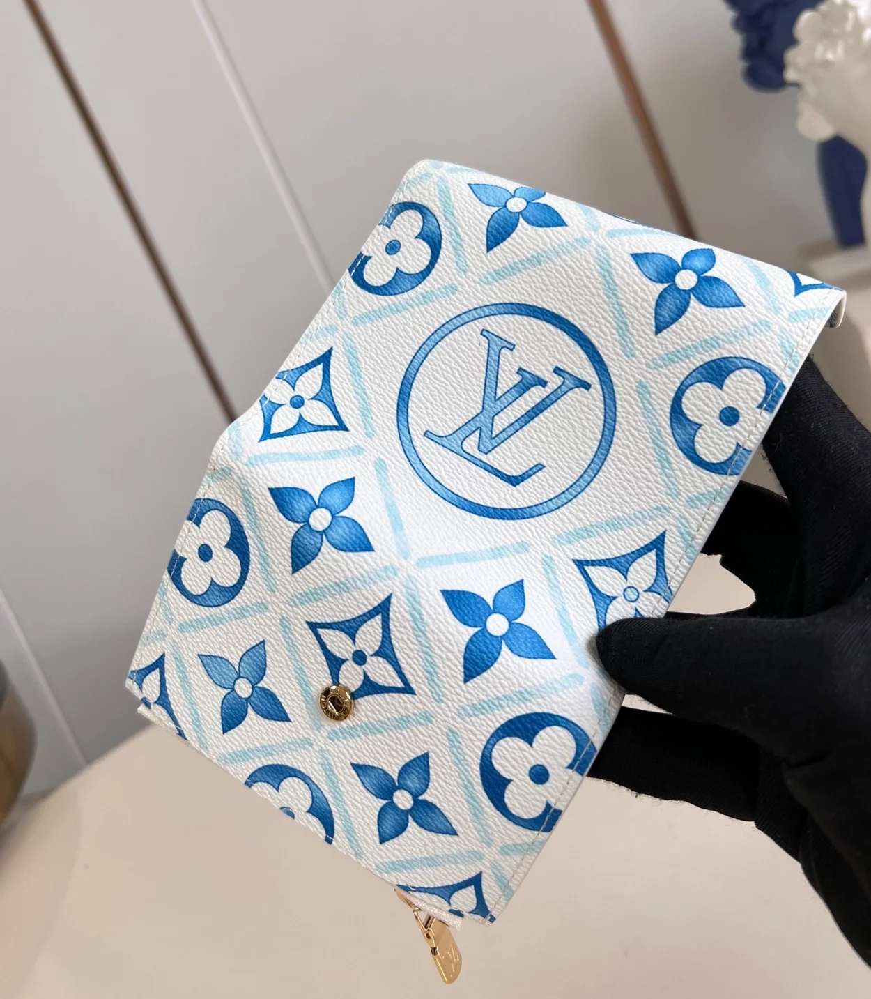 루이비통 빅토린 월릿 M83623