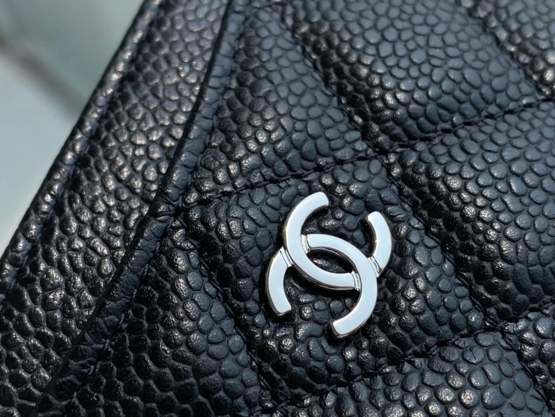 샤넬 클래식 카드 홀더 블랙 실버