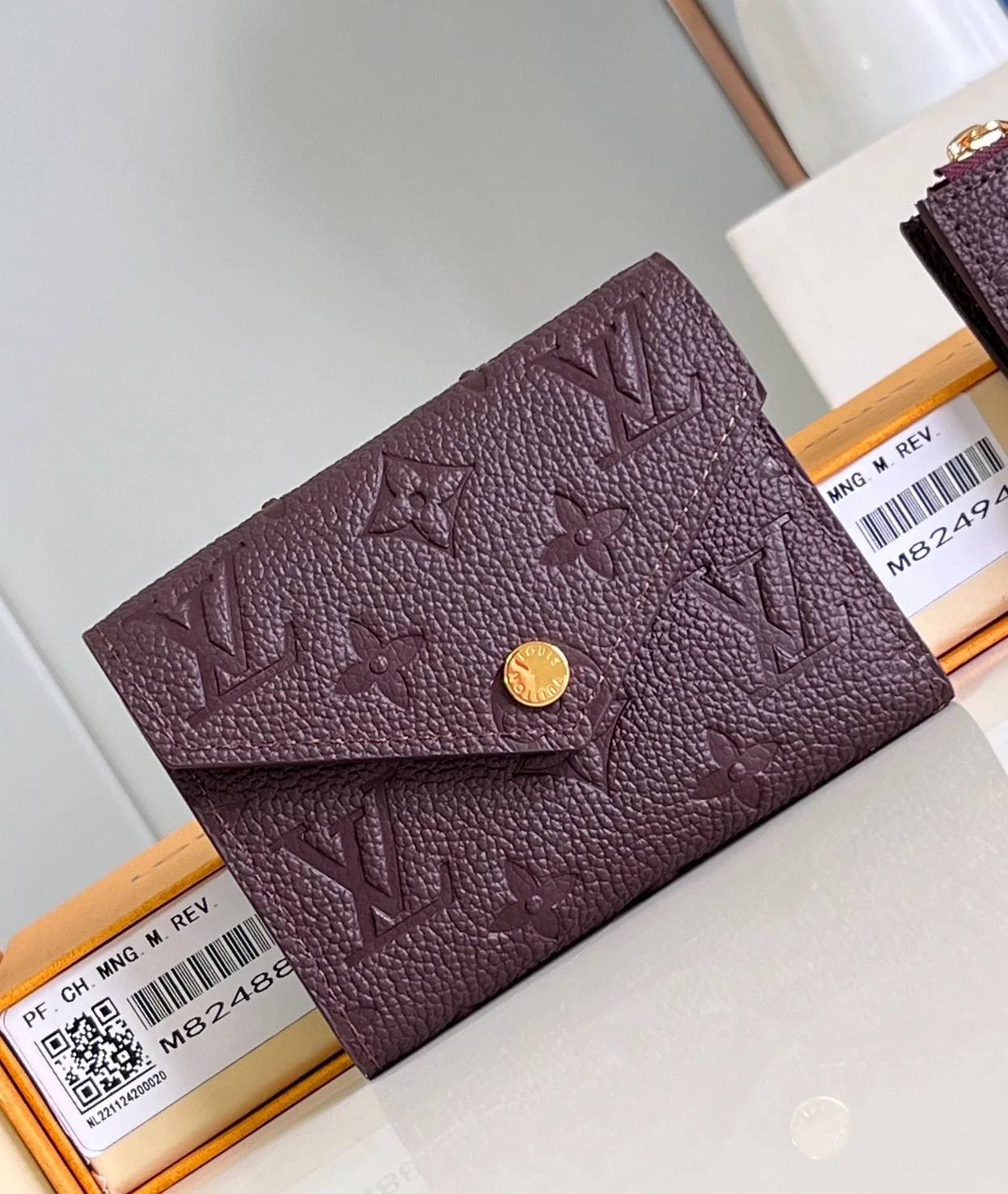 루이비통 빅토린 월릿 M82488