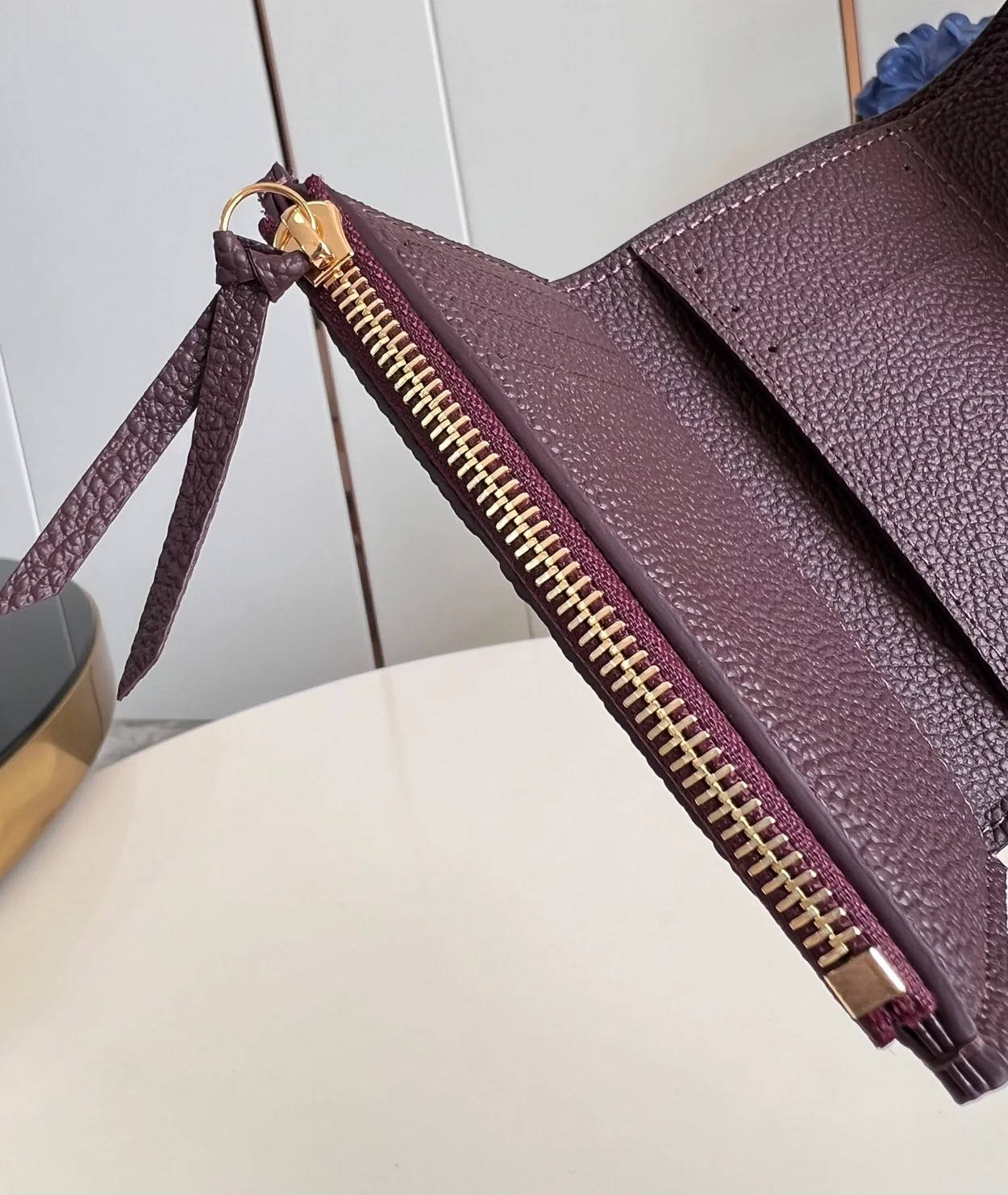 루이비통 빅토린 월릿 M82488