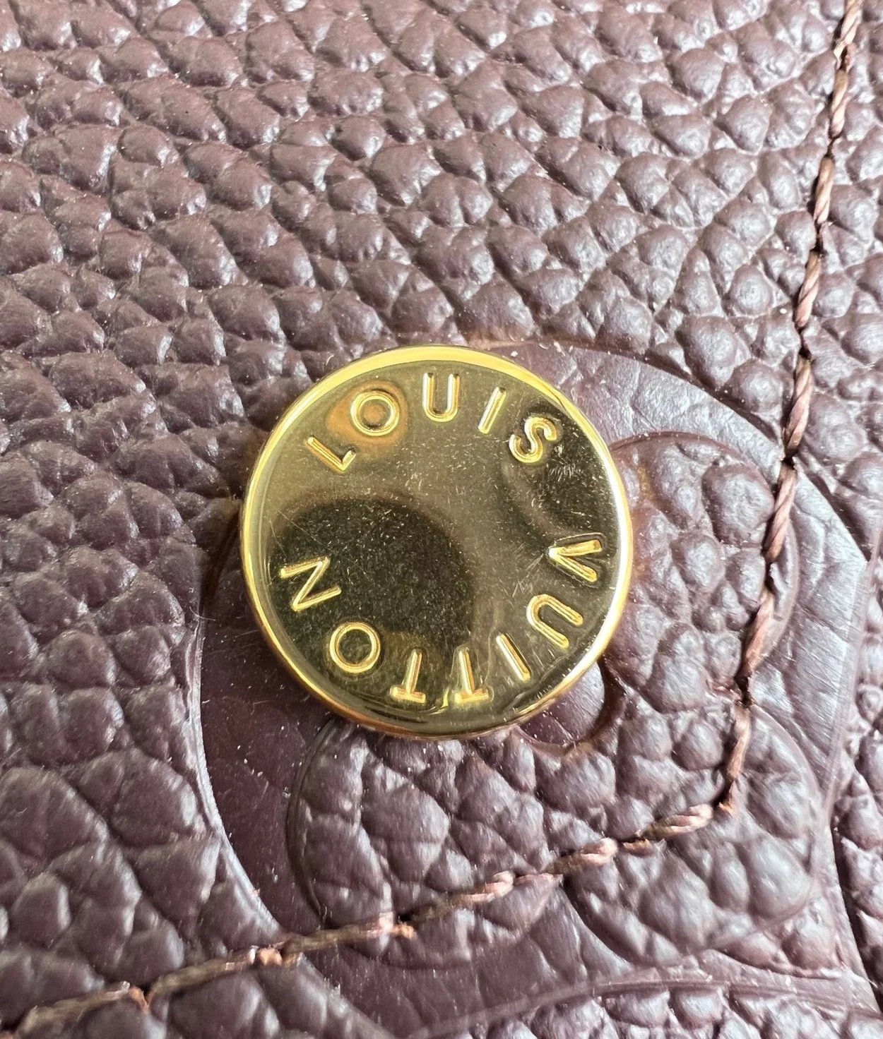 루이비통 빅토린 월릿 M82488