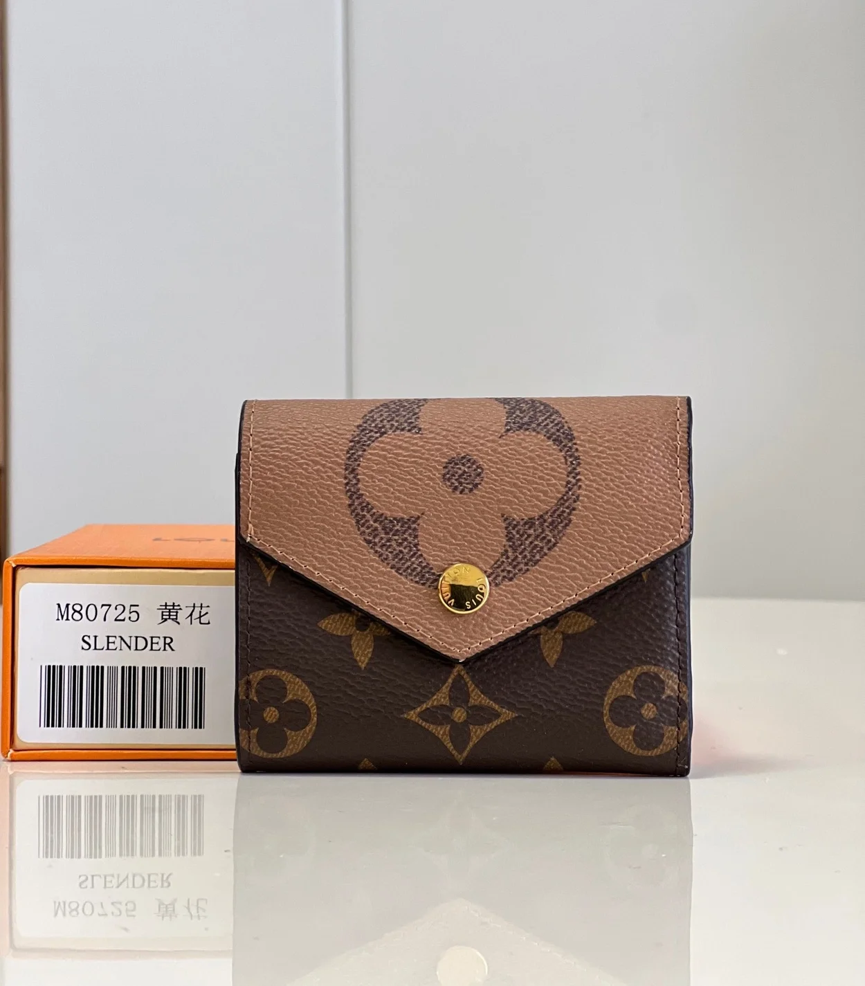 루이비통 조에 월릿 M80725