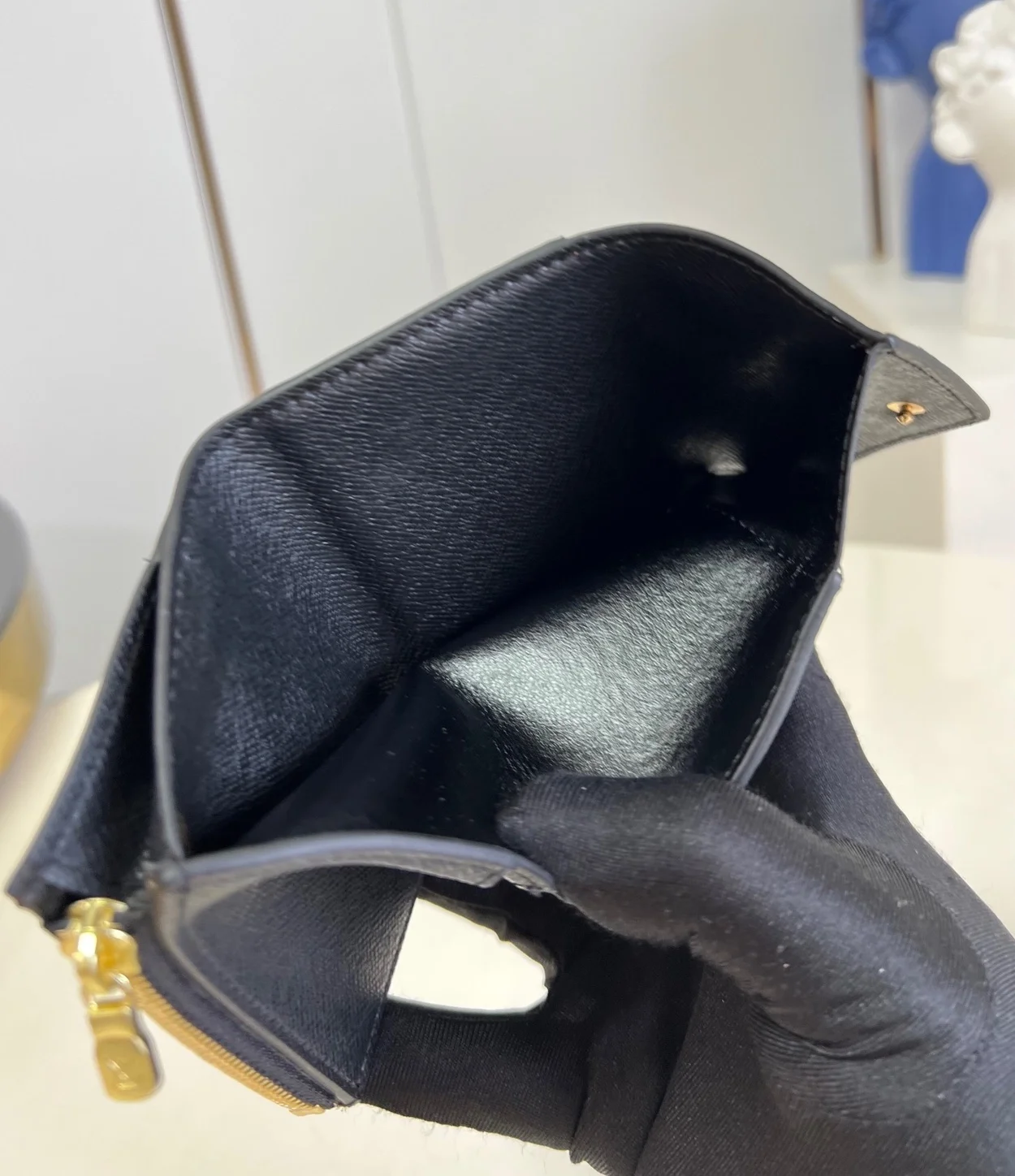 루이비통 조에 월릿 M80725