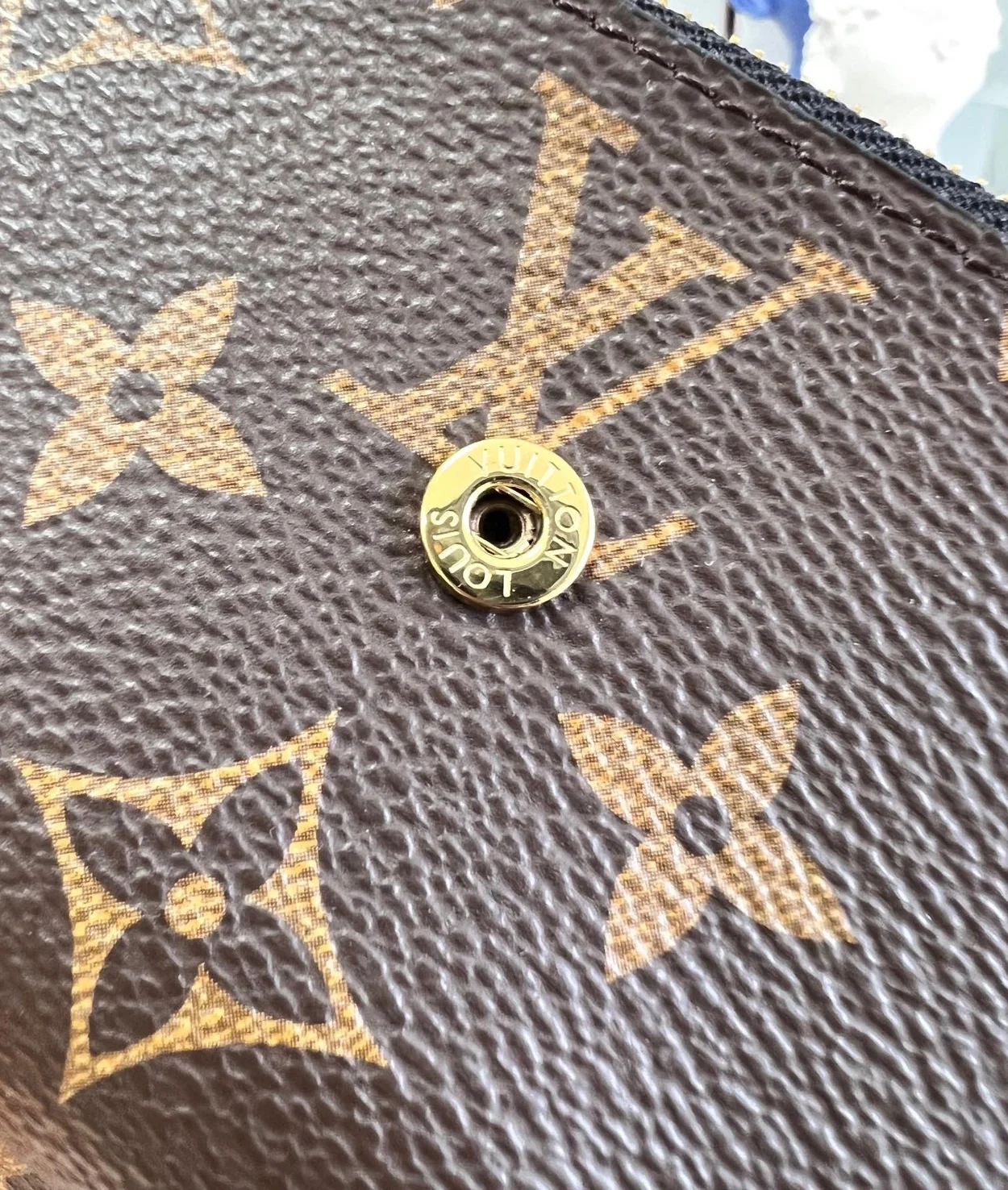 루이비통 조에 월릿 M80725