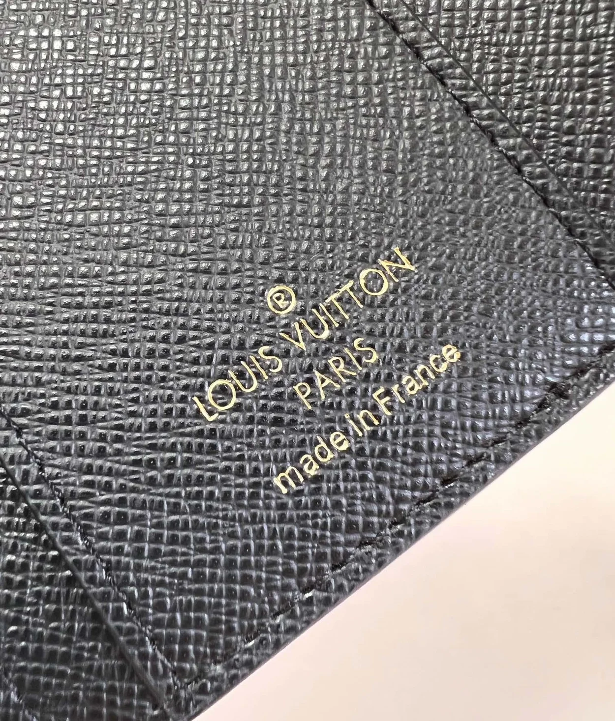 루이비통 조에 월릿 M80725