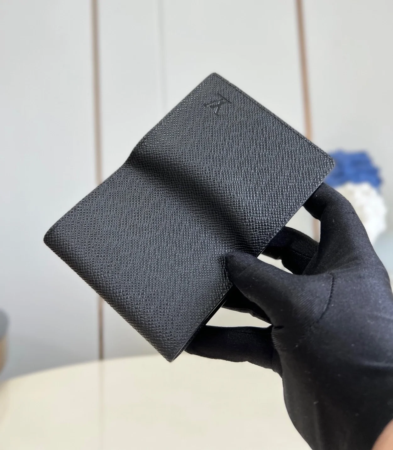 루이비통 엔벨로페 카르트 드 월릿 M64595