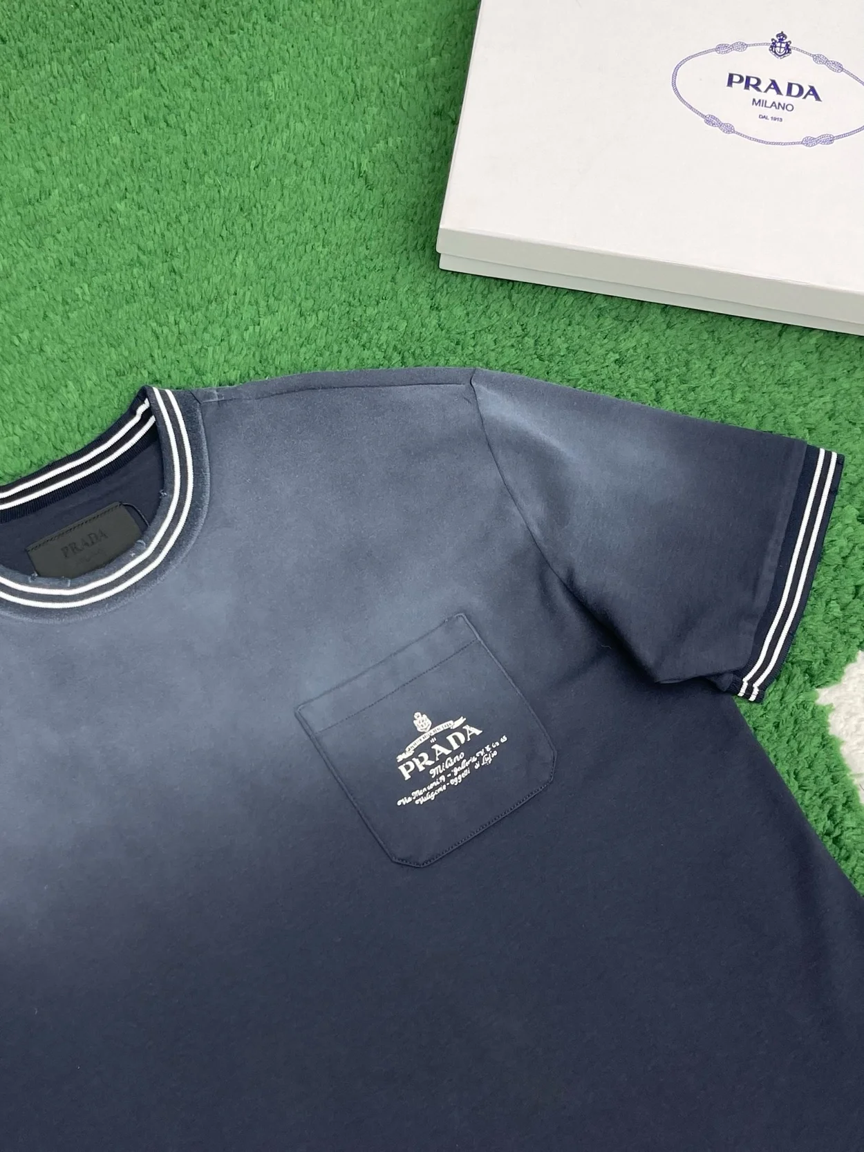 프라다 워싱 코튼 티셔츠 블루