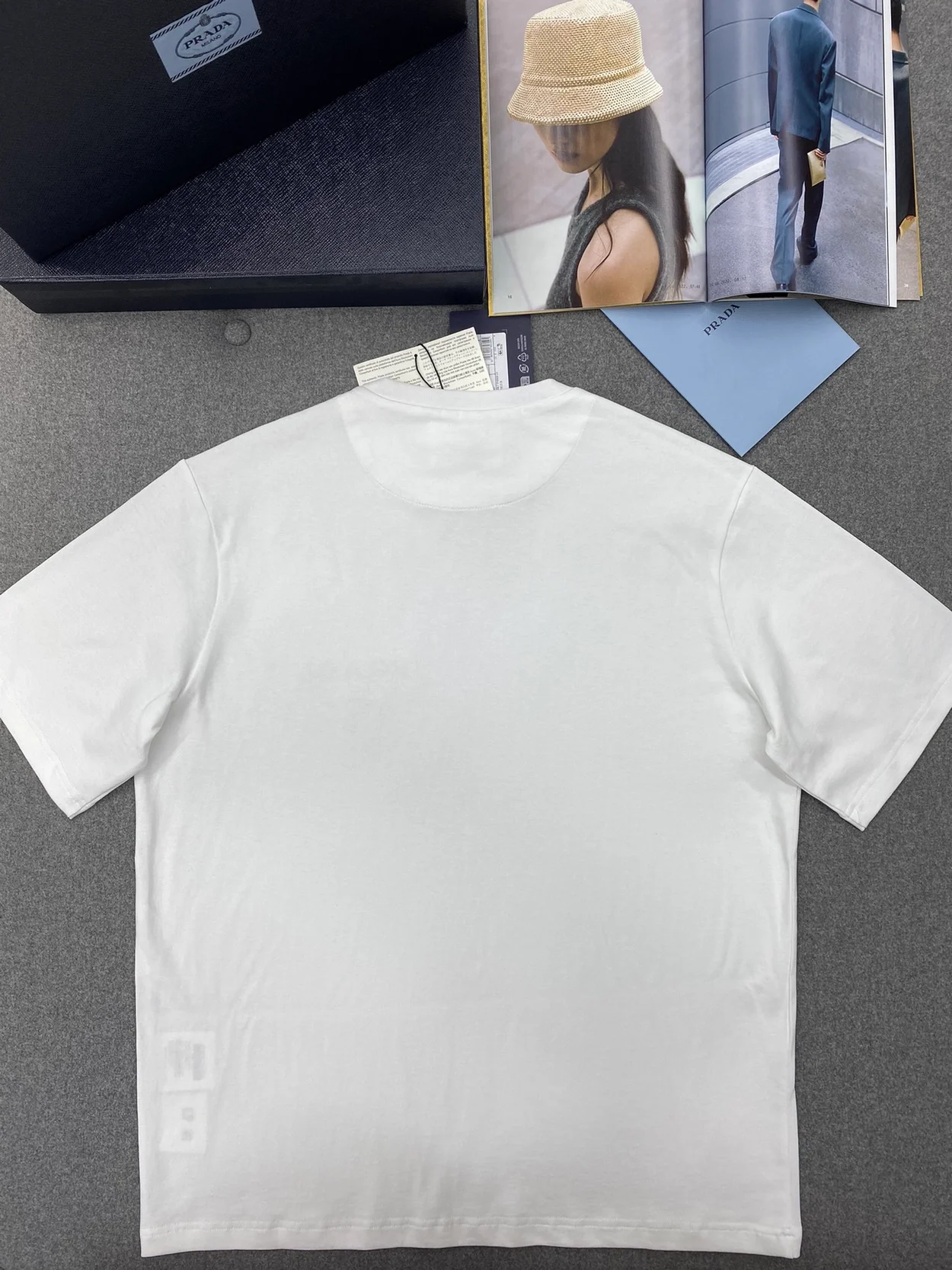 프라다 코튼 티셔츠 화이트