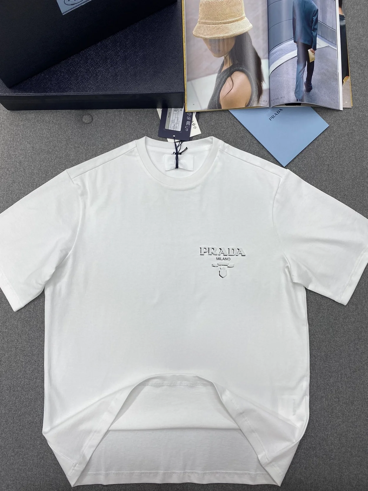 프라다 코튼 티셔츠 화이트