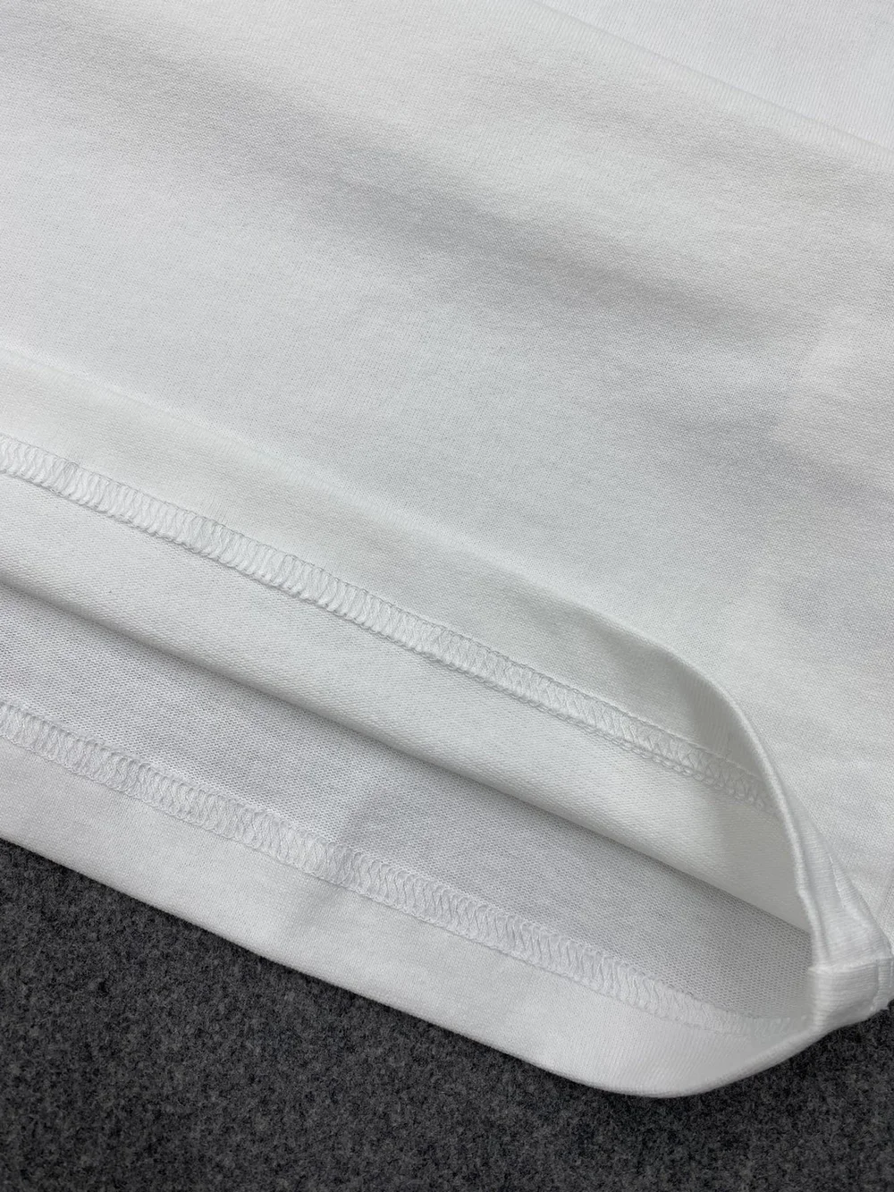 프라다 코튼 티셔츠 화이트