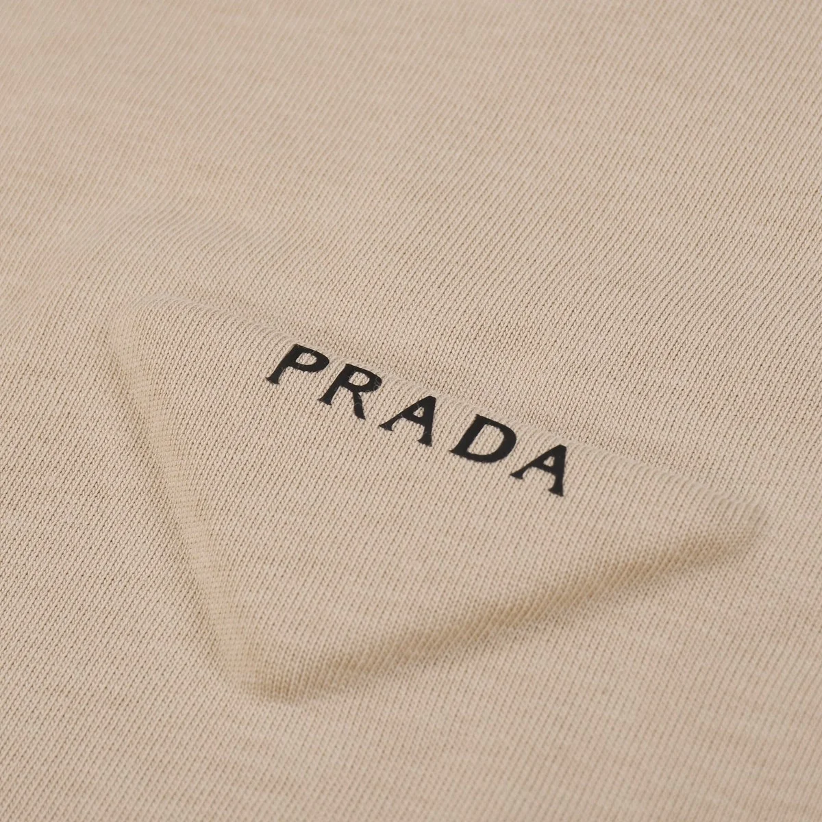 프라다 유니 삼각로고 티셔츠 베이지