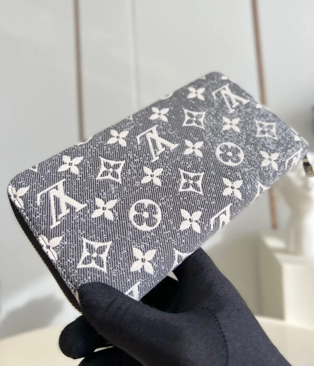 루이비통 지피 월릿 M81858