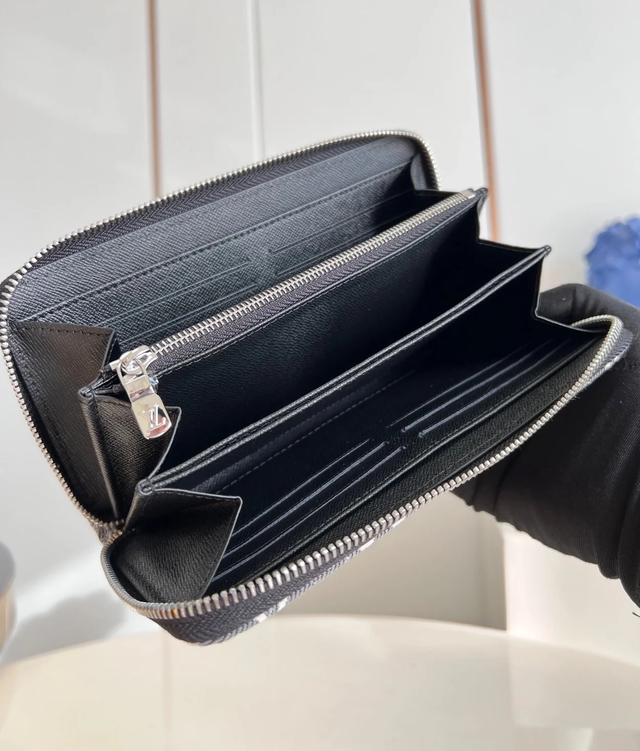 루이비통 지피 월릿 M81858