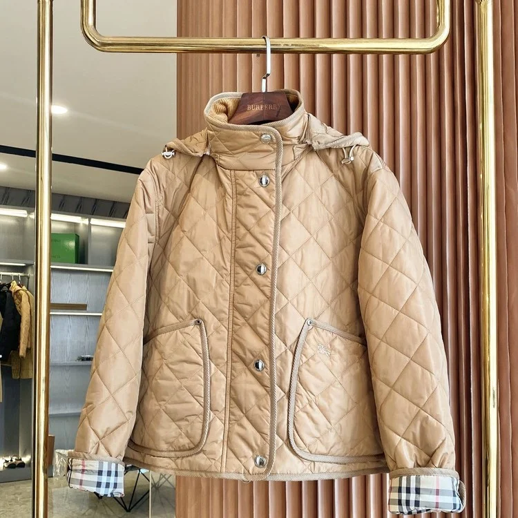 버버리 험비 다이아몬드 퀼팅 나일론 재킷