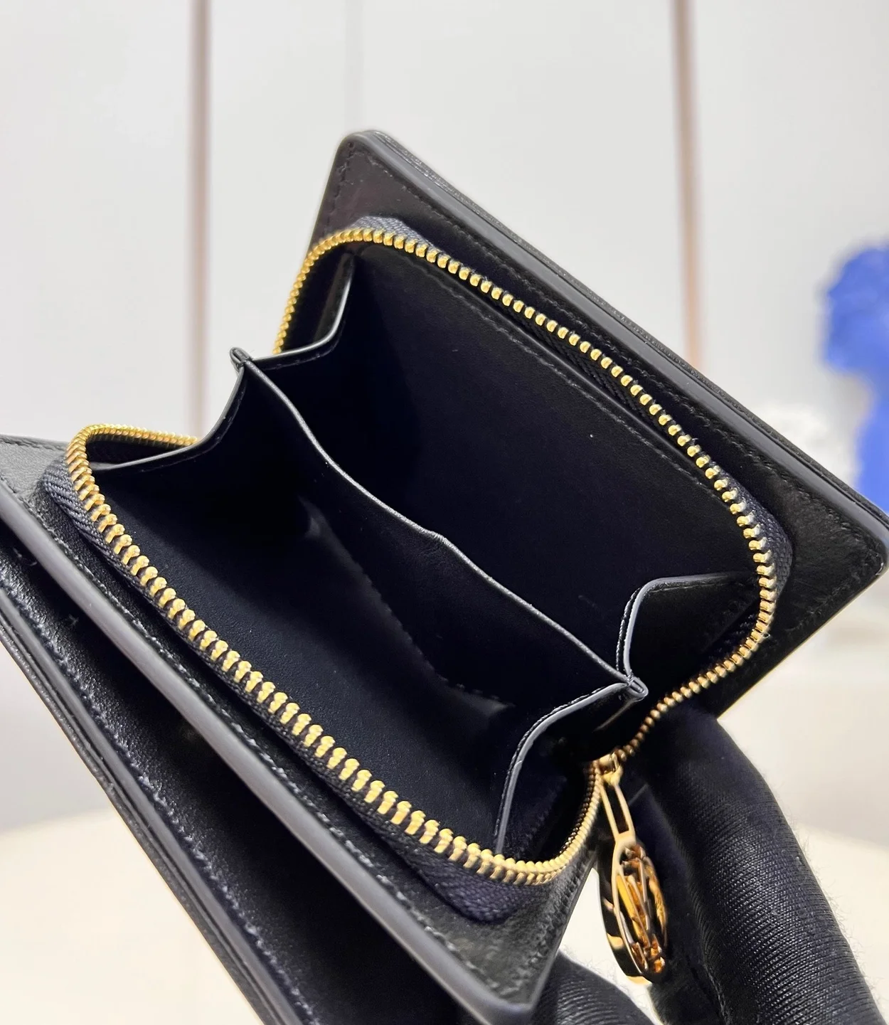 루이비통 루 월릿 M81599