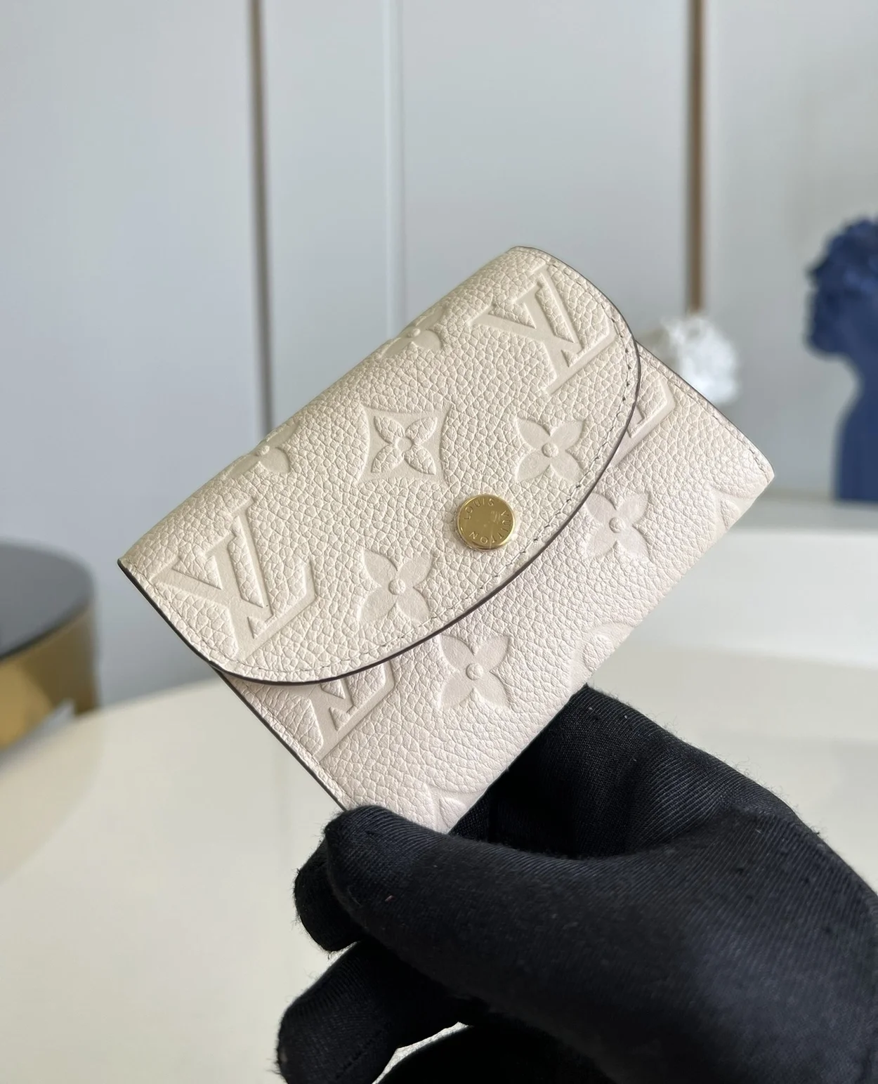 루이비통 로잘리 동전 지갑 M81445