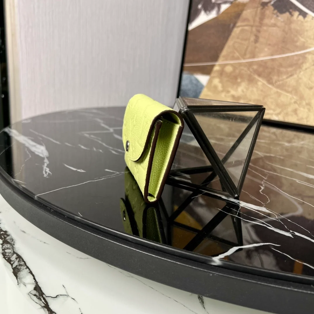 루이비통 로잘리 코인 월릿 M82392