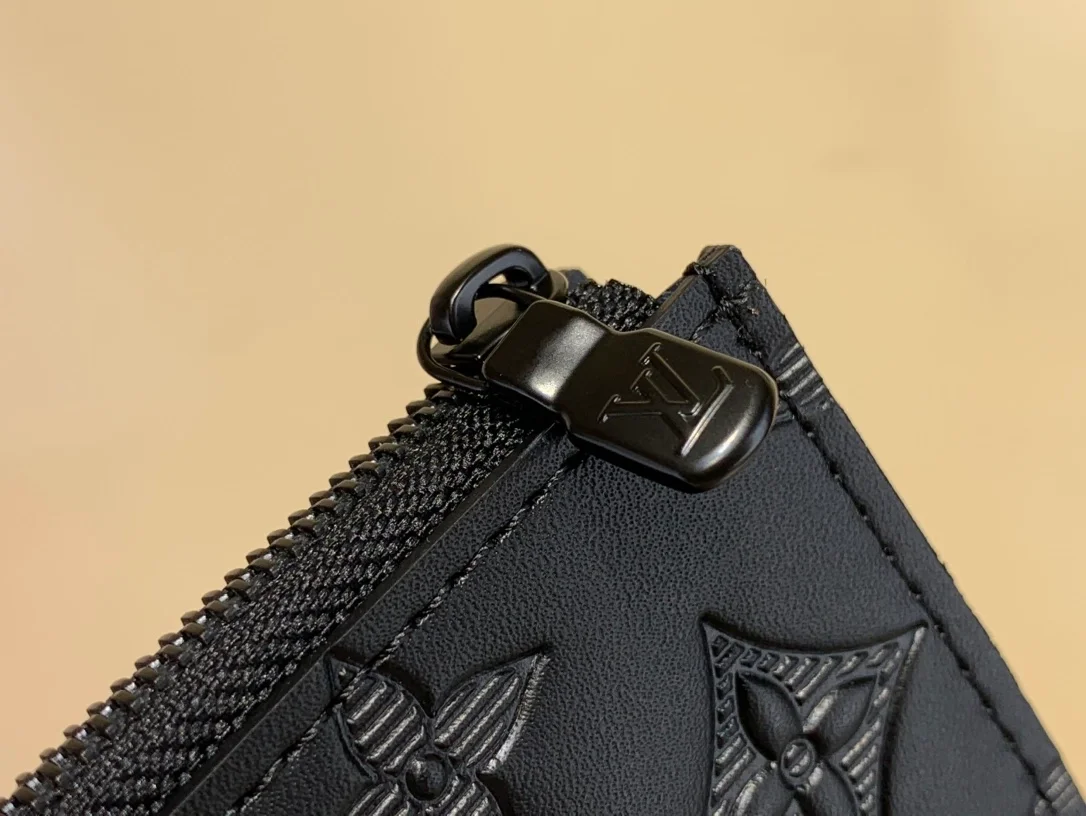 루이비통 코인 카드 홀더 M82245