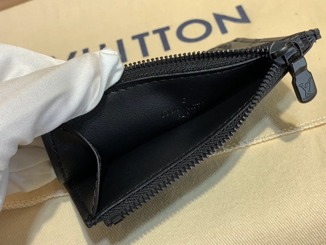 루이비통 코인 카드 홀더 M82245