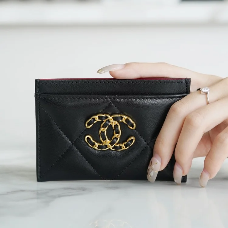 샤넬 클래식 카드 지갑 블랙