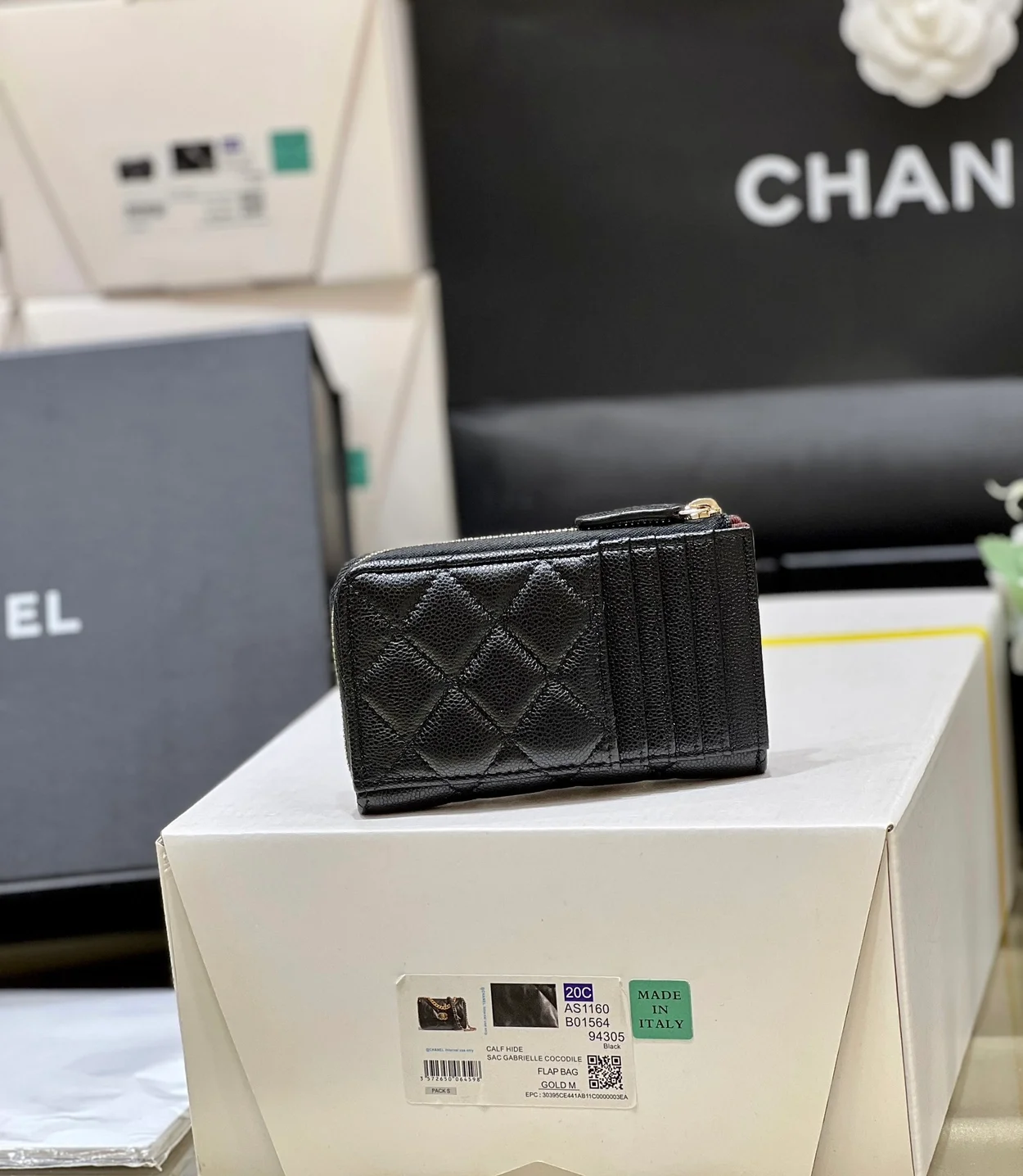 샤넬 클래식 그레인드 카프스킨 지퍼 카드 홀더